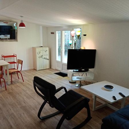 Chalet Agreable, A Proximite Du Centre Historique, Golf Academy Villeneuve-les-Avignon Luaran gambar