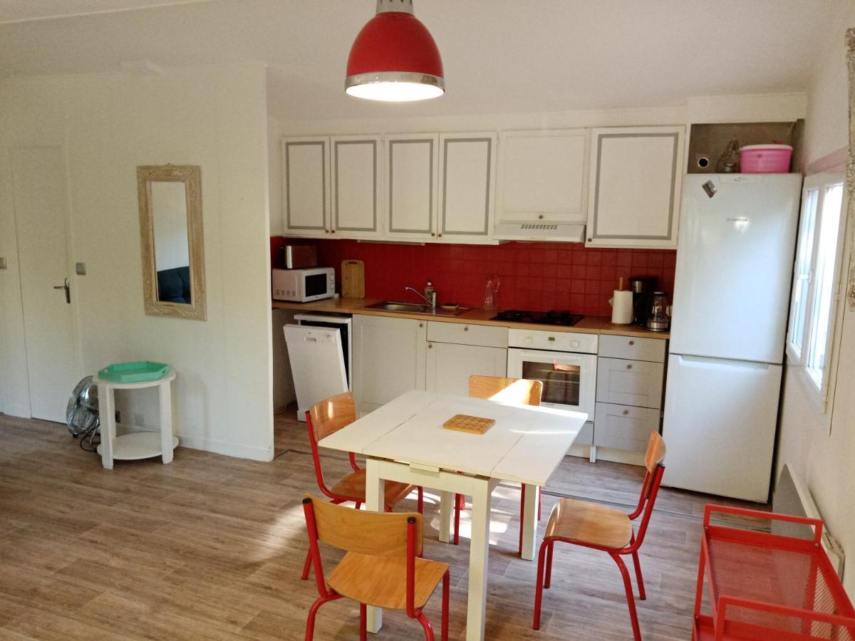 Chalet Agreable, A Proximite Du Centre Historique, Golf Academy Villeneuve-les-Avignon Luaran gambar