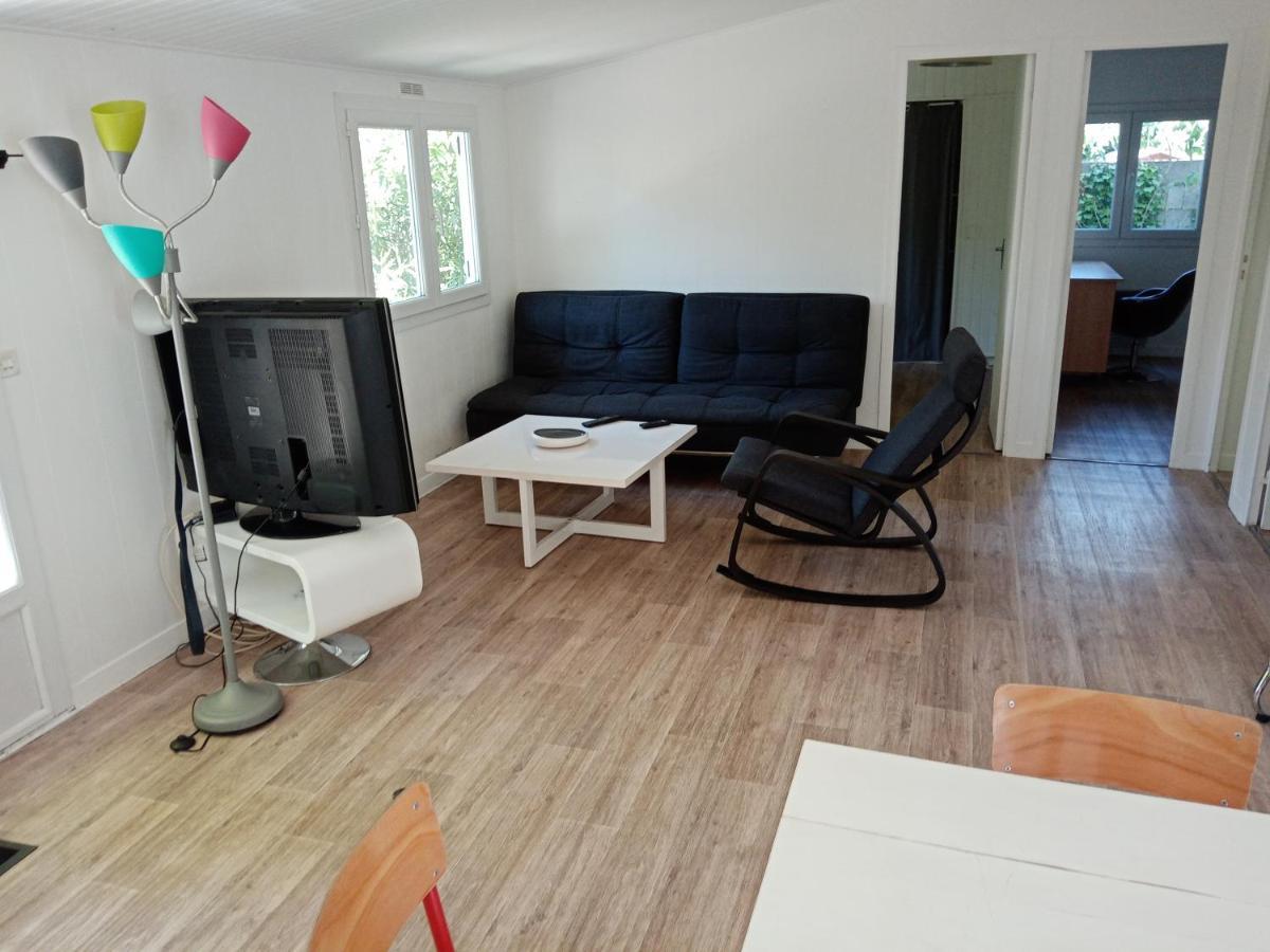 Chalet Agreable, A Proximite Du Centre Historique, Golf Academy Villeneuve-les-Avignon Luaran gambar